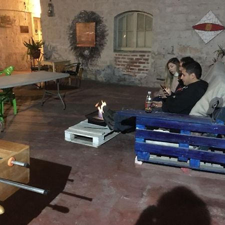 Lion Aqp Hostel Янауара Экстерьер фото